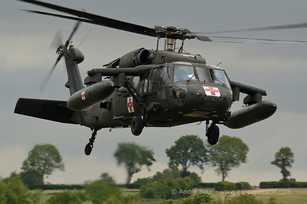 US Army UH60 Blackhawk MEDEVAC helicopter More photos here… Flickr