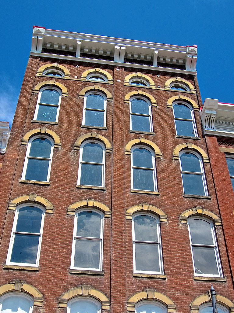 Brick Building, Maysville, KY A tall brick building in May… Flickr