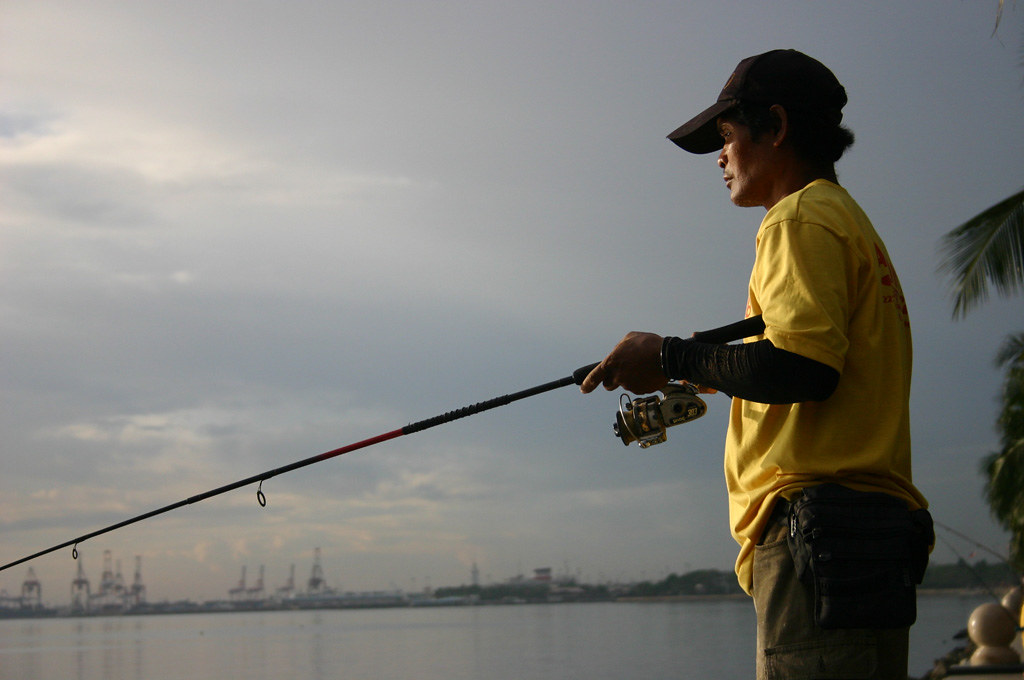 Fishing 1 Manila Bay, Philippines Photo Royboy Flickr