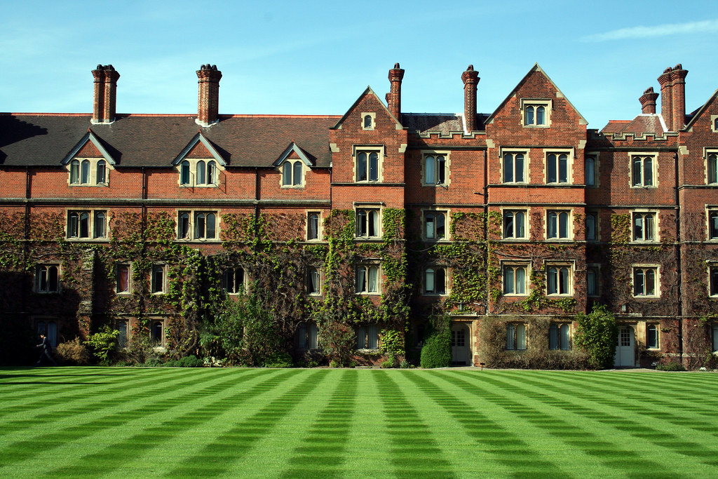 Selwyn College The front court of Selwyn College. Ben Colburn Flickr