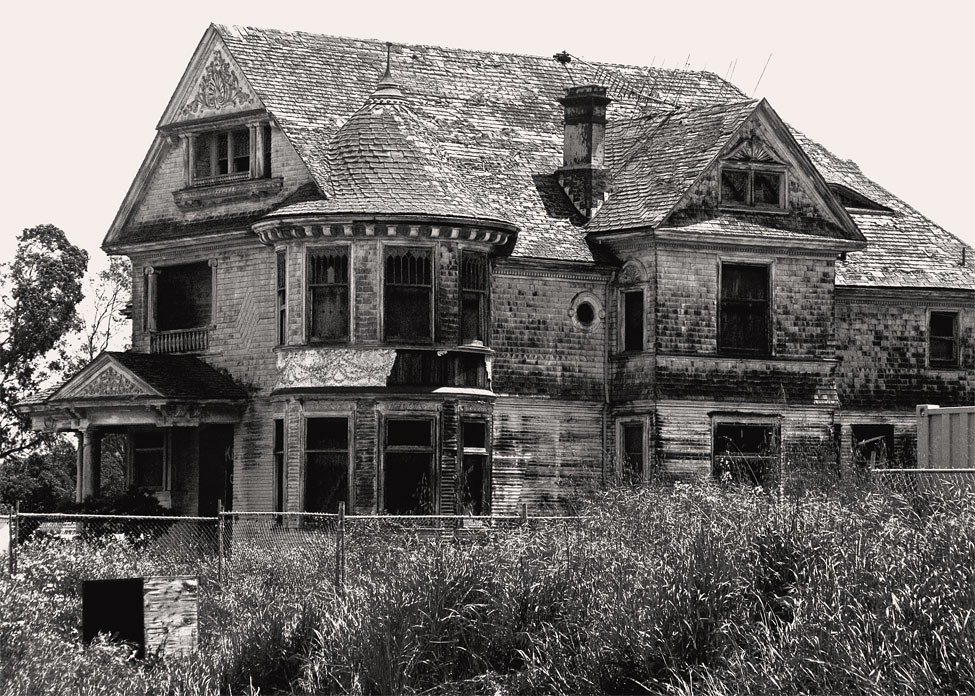 Abandoned Mansion The RedmanHirahira House in Watsonville… Flickr