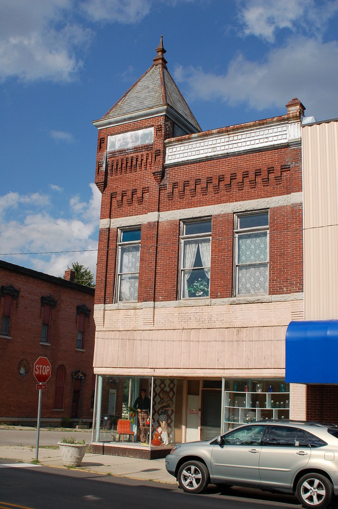 Redkey IN 189 Great antique store at the corner of High st… Flickr