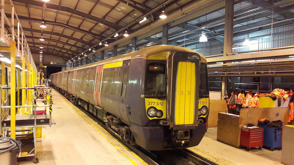 Class 377512 inside Cauldwell Walk Depot Bedford Seen insi… Flickr