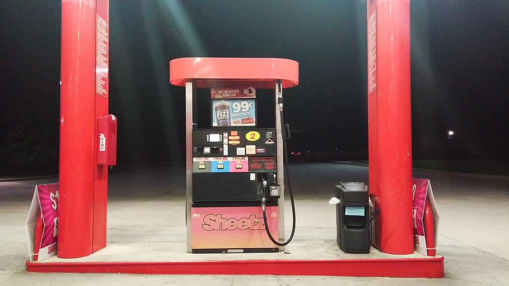 Sheetz gas pump Older style gas pump at the Sheetz store i… Flickr
