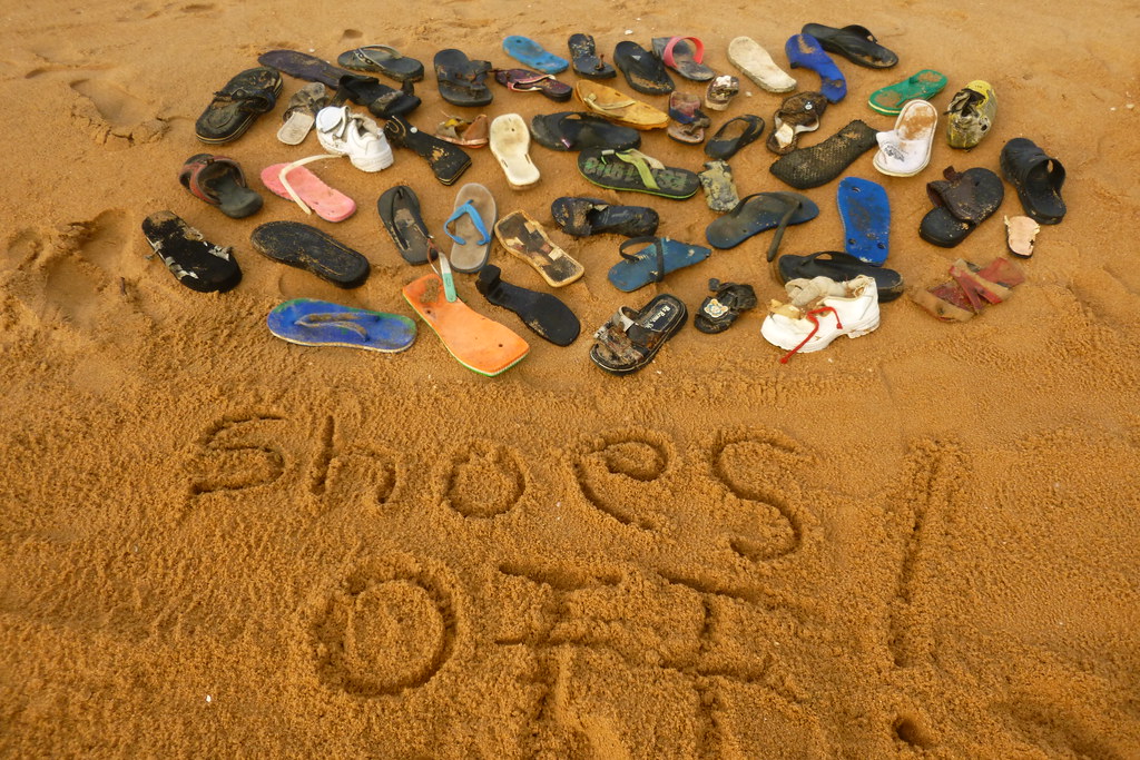 Shoes Off! Waikkal / Sri Lanka [EXPLORE 20150719] Albu… Flickr