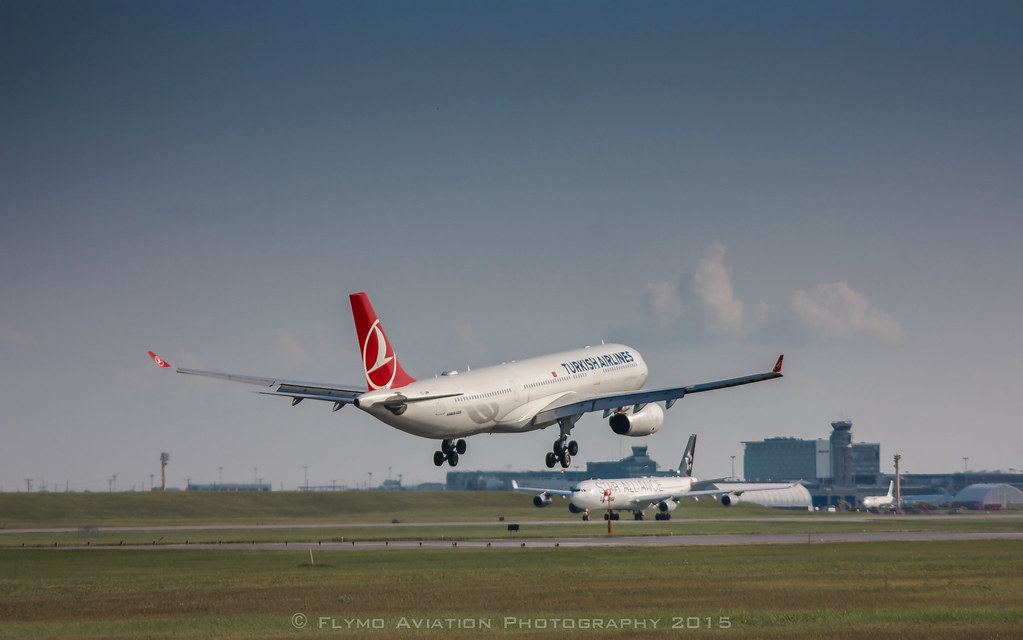 Turkish Airlines TK35 (IST>YUL) TCJNM landing on 24R whil… Flickr