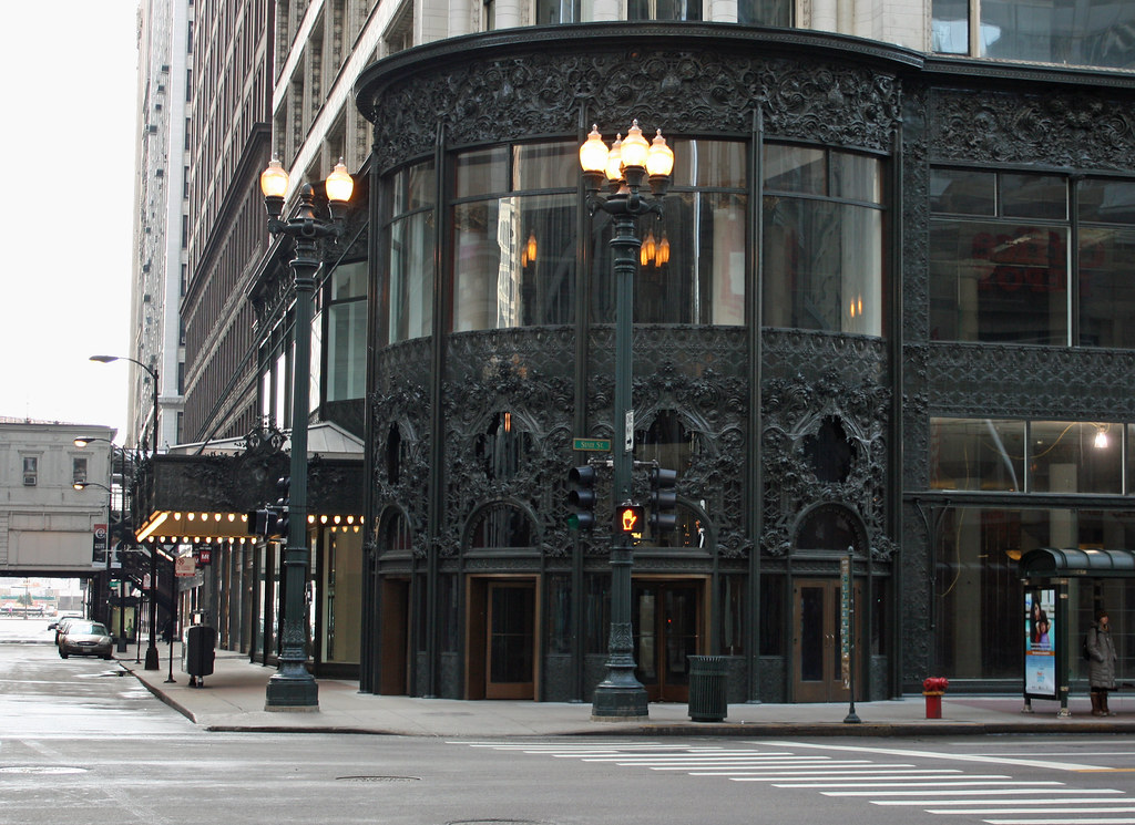 Sullivan Center (former Carson, Pirie, Scott & Company Sto… Flickr