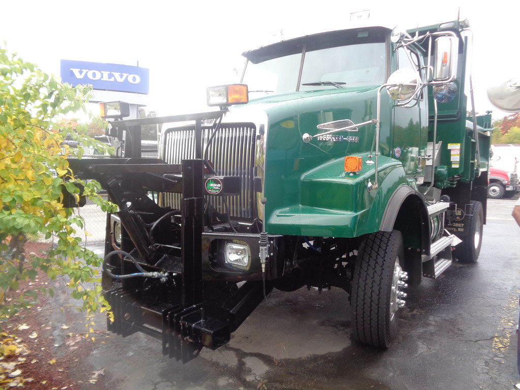 McDevitt Trucks Western Star 4800SB 4X4 Monroe Combination… Flickr