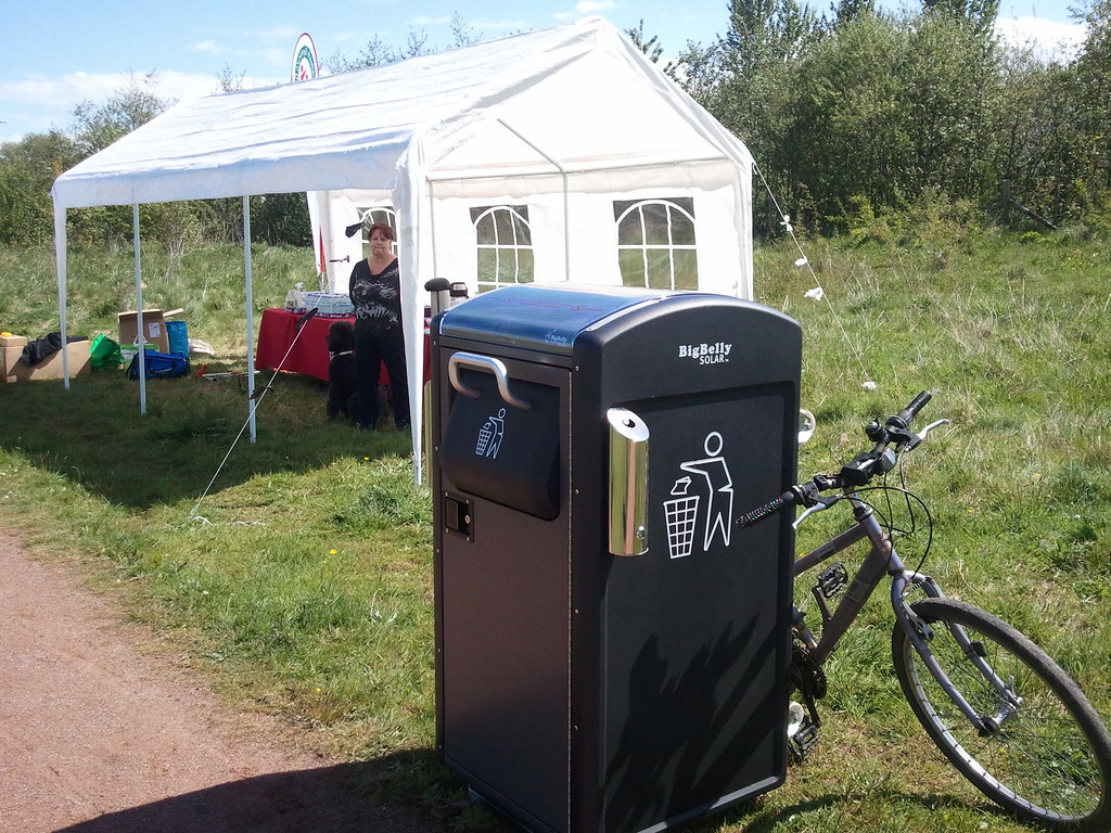 Big Belly Bins Demonstration of the brilliant "Big Belly B… Flickr