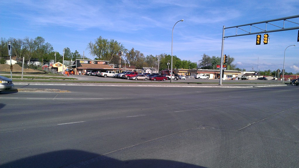 A&W Carroll, Iowa Wednesday Opening Week 2012 a photo on Flickriver