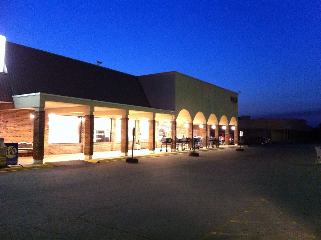 Brinkley, AR Kroger Pinecrest Shopping Center, just off I… Flickr