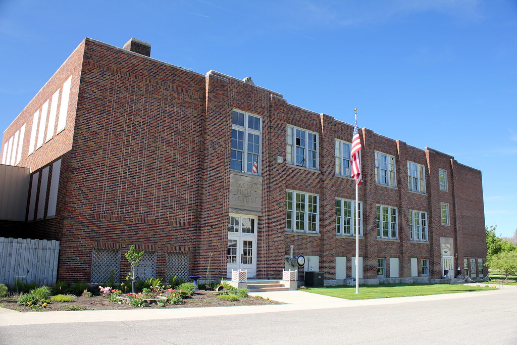 Public School Lakota, IA Tom McLaughlin Flickr