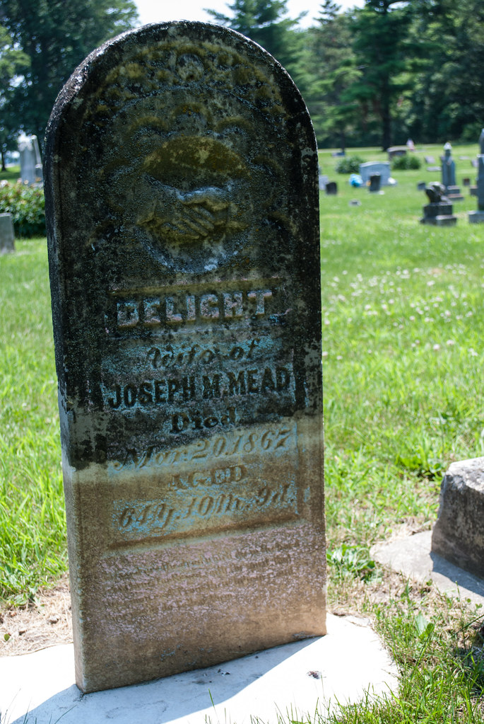 graves19 Beautoful grave..... Ashton, Iowa/ North of Bond… Flickr