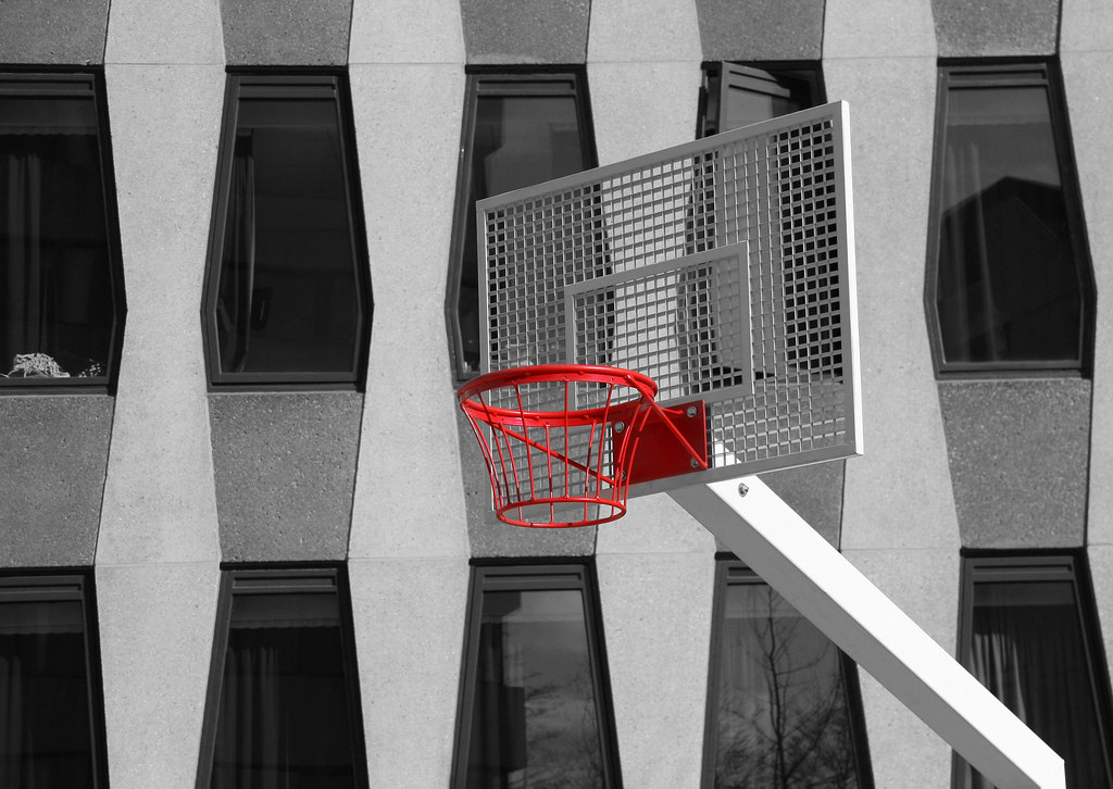 The red basket Jacky Liu Flickr