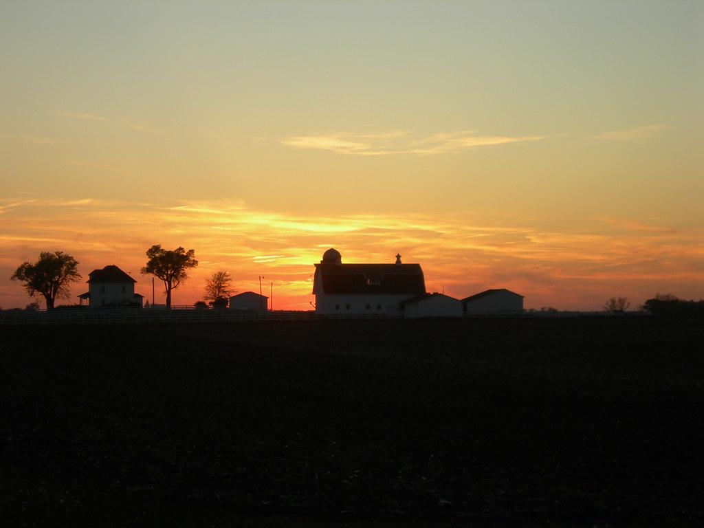 Rural Farm Sunset IL Hwy 47 just north of Sibley, Illino… Jimmy