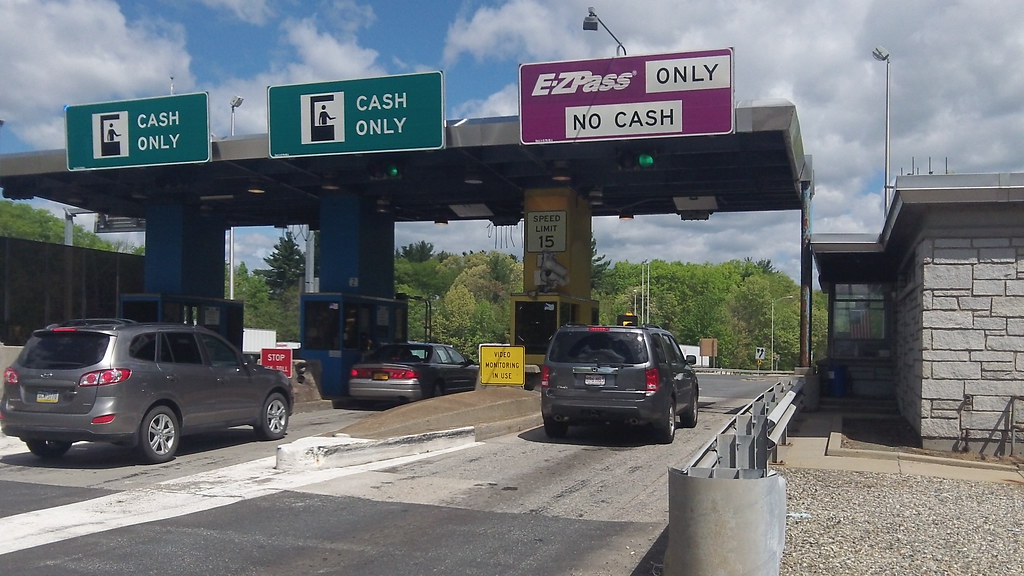 EZPass Signs, May 11, 2012 MassDOT this week begins a cha… Flickr