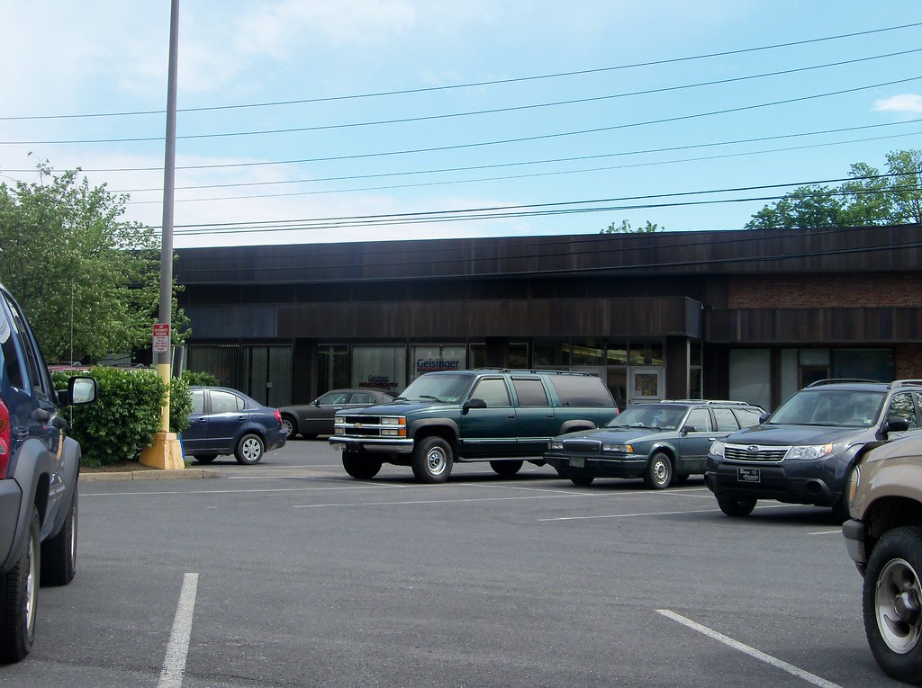 Weis Montoursville, PA (1) Store 37, 760 Broad St; a 60s… Flickr