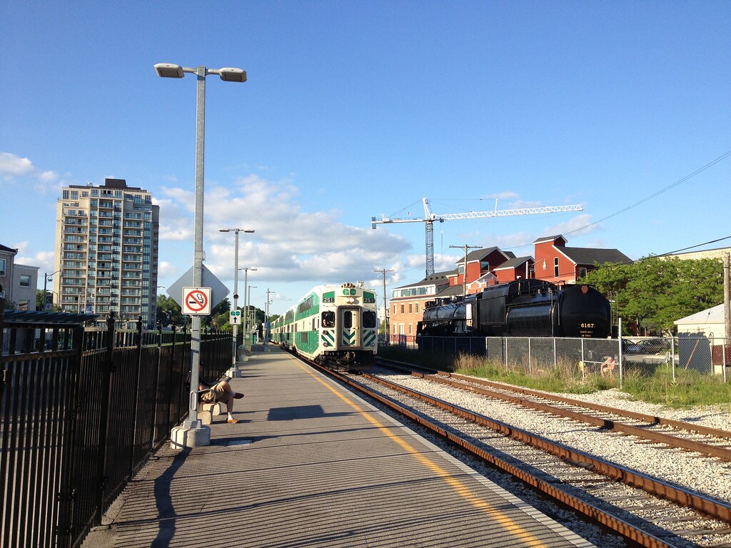 GO Train, Guelph June 16/15 A GO Train arrives briefly in … Flickr