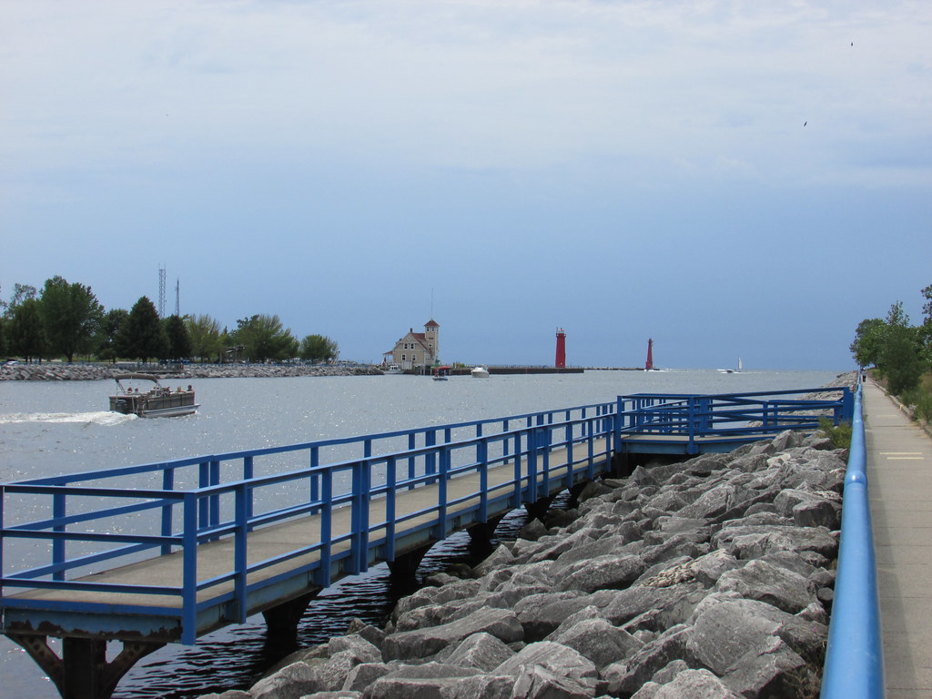 Fishing pier Muskegon channel Muskegon state Park. 871… creed