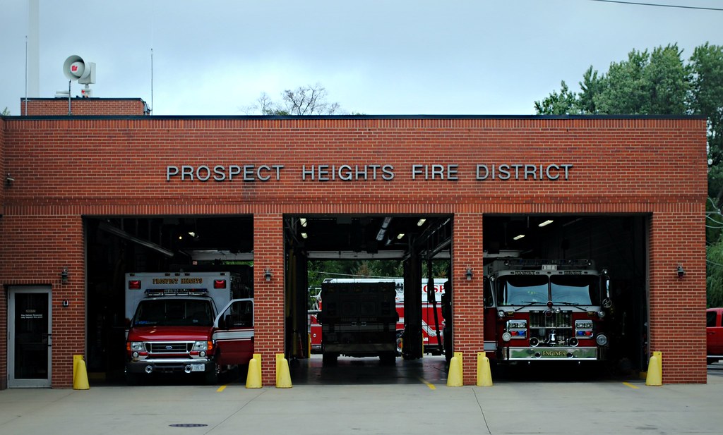 Prospect Heights Fire Department 10 E Camp McDonald Rd Pro… Flickr