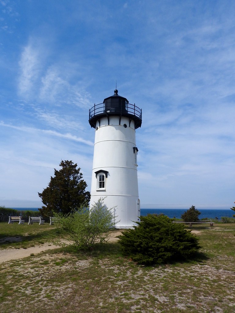 East Chop Light The East Chop Lighthouse in Oak Bluffs, Ma… Flickr