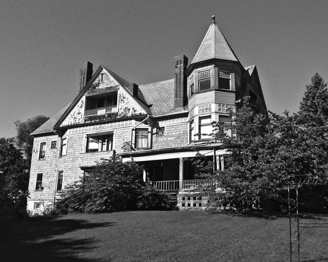 Horace L. Hine House, Mantua Ohio a photo on Flickriver