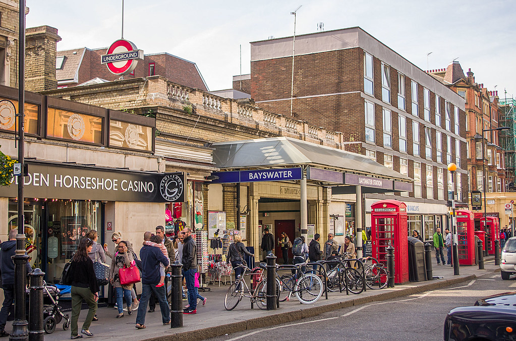 4021 Bayswater station Ian Thomson Flickr
