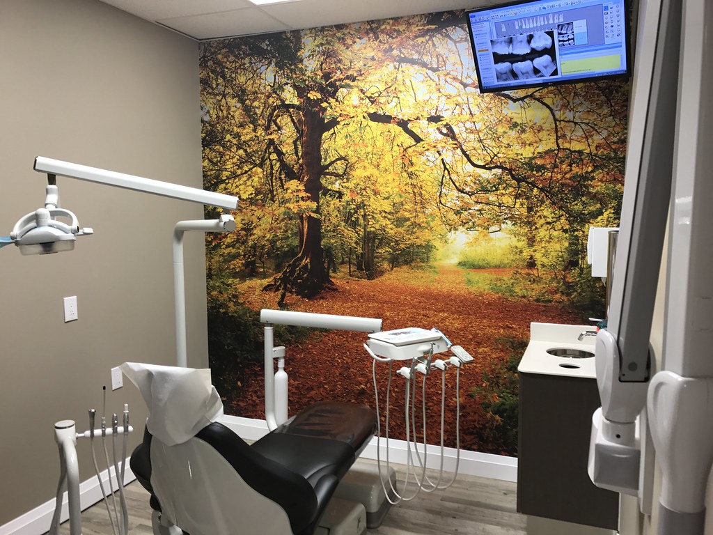 LightHouse Dental is accepting new patients. a photo on Flickriver