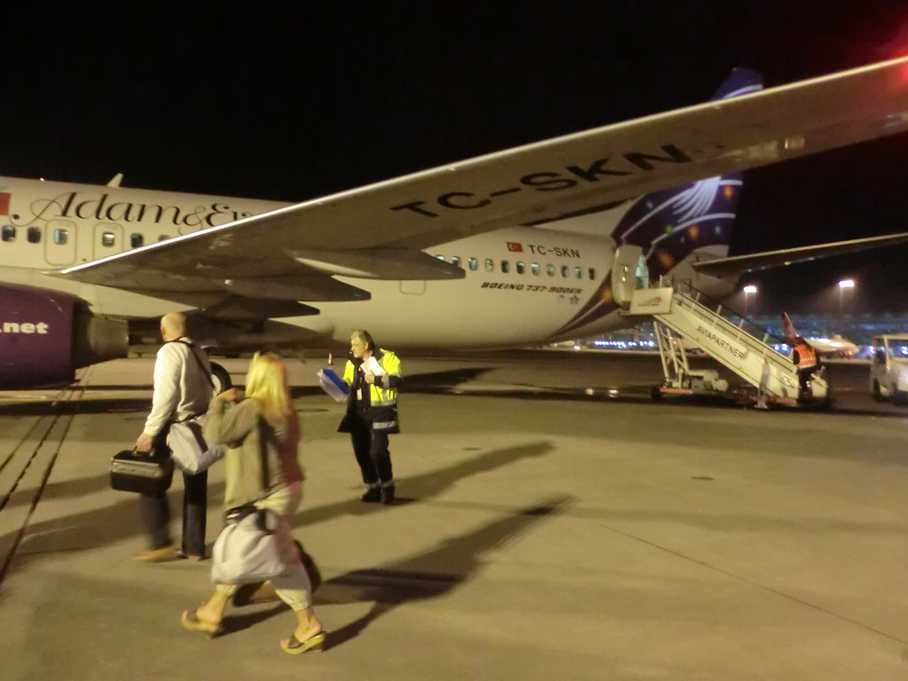 Flughafen Köln/Bonn Abflug 400 Früh niemals mehr wieder u… Flickr
