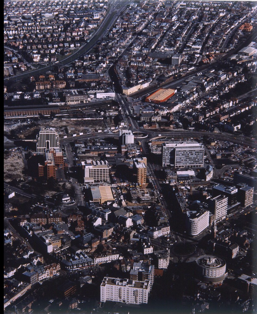 AERIAL VIEW. THE LANSDOWNE / HOLDENHURST RD. BOURNEMOUTH. … Flickr