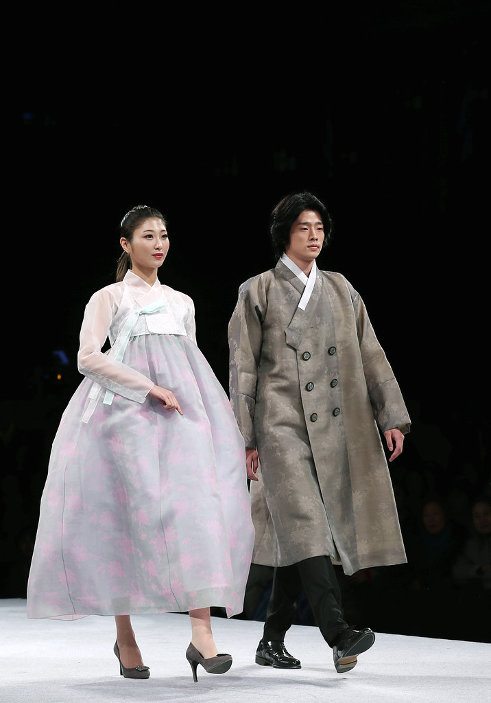 Hanbok_Day_2016_32 The Day of Hanbok October 22. 2016 Gyeo… Flickr