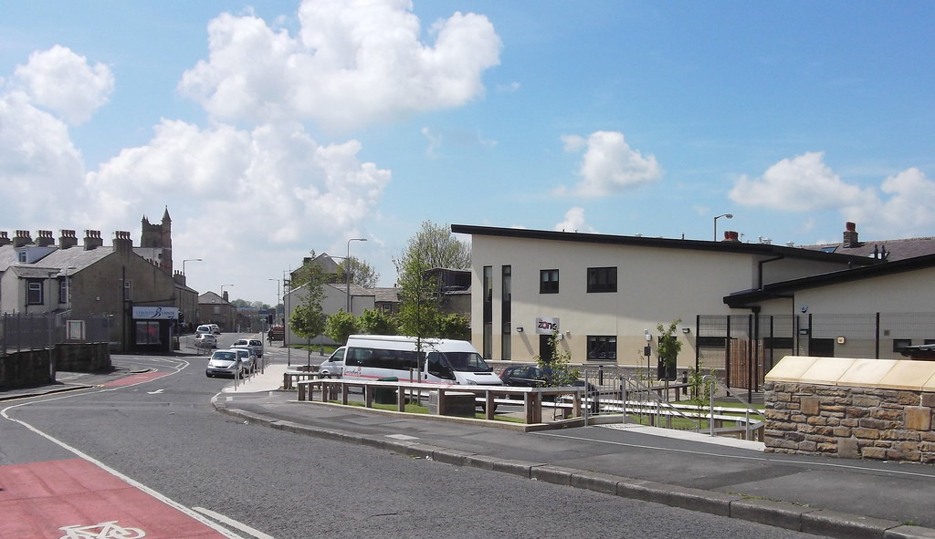 The Zone Youth and Community Centre, Leeds Road, Nelson BB… Flickr