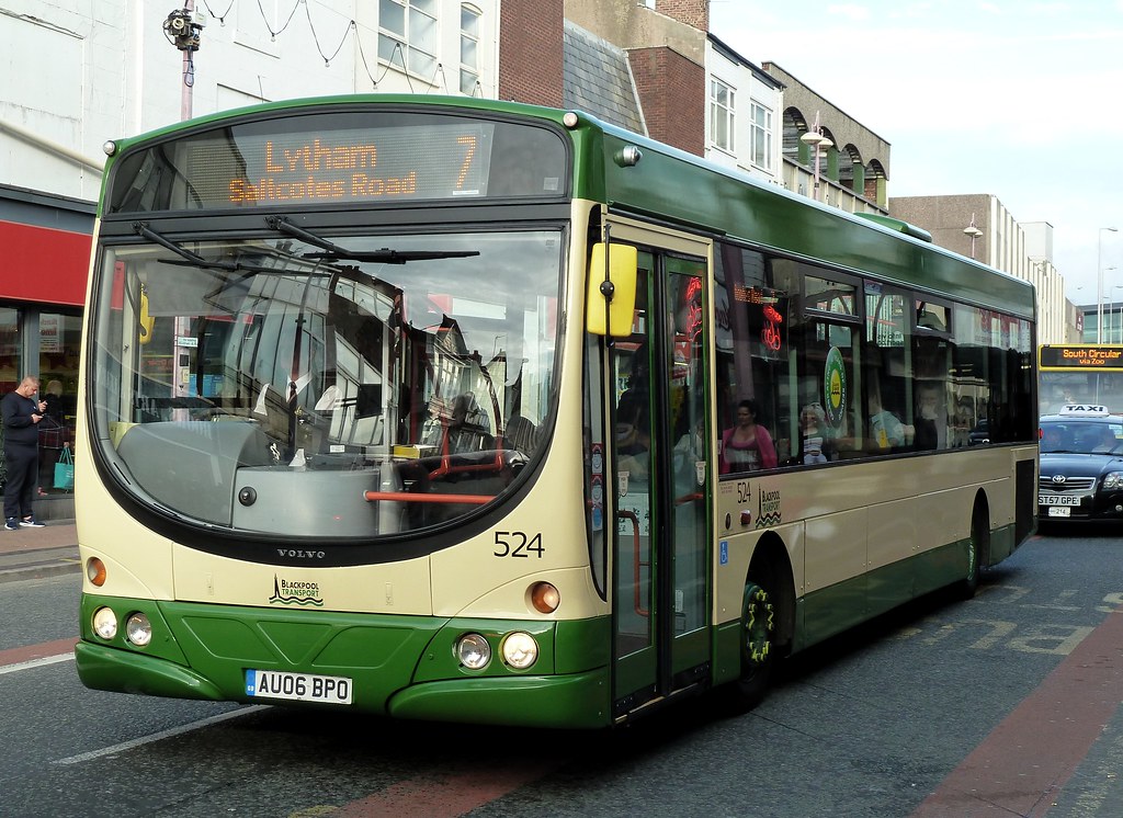 20161021 Blackpool 524 bus Blackpool 524 bus AU06 BPO in g… Flickr