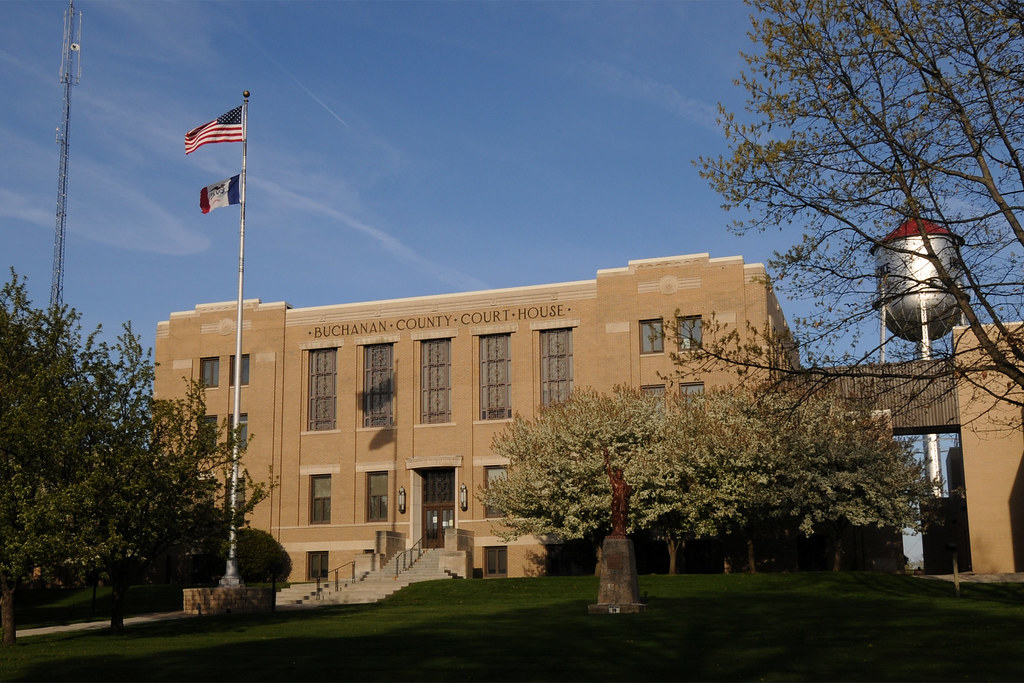 Buchanan County Courthouse (1939) Independence, Iowa 4201… Flickr