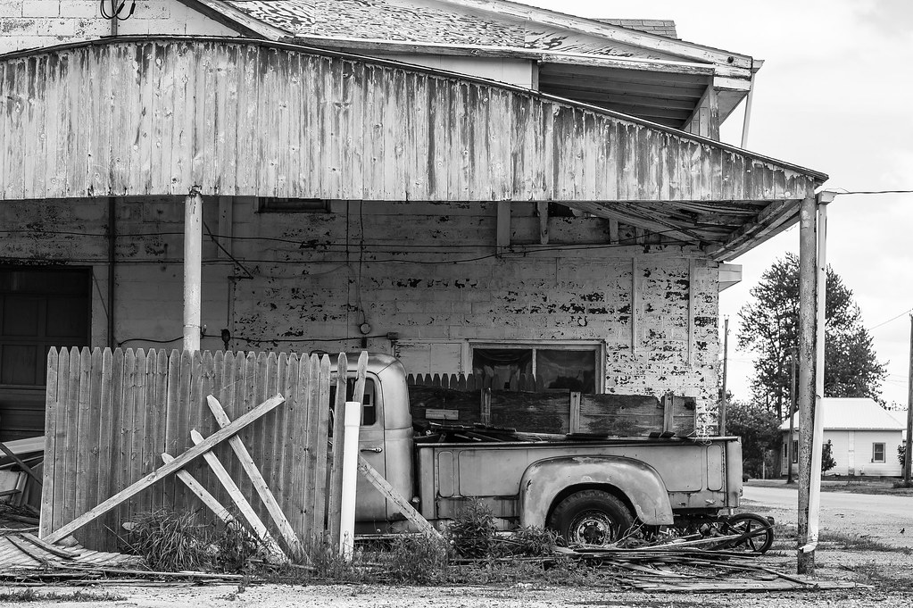 2013122 Barnes City, Iowa. Developed in Adobe Lightroom 4