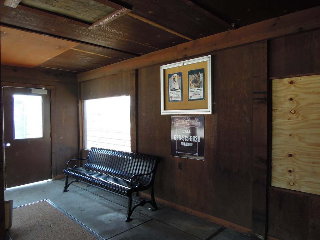 Amtrak Station Interior Hermann, MO_DSCN2160 WampaOne Flickr