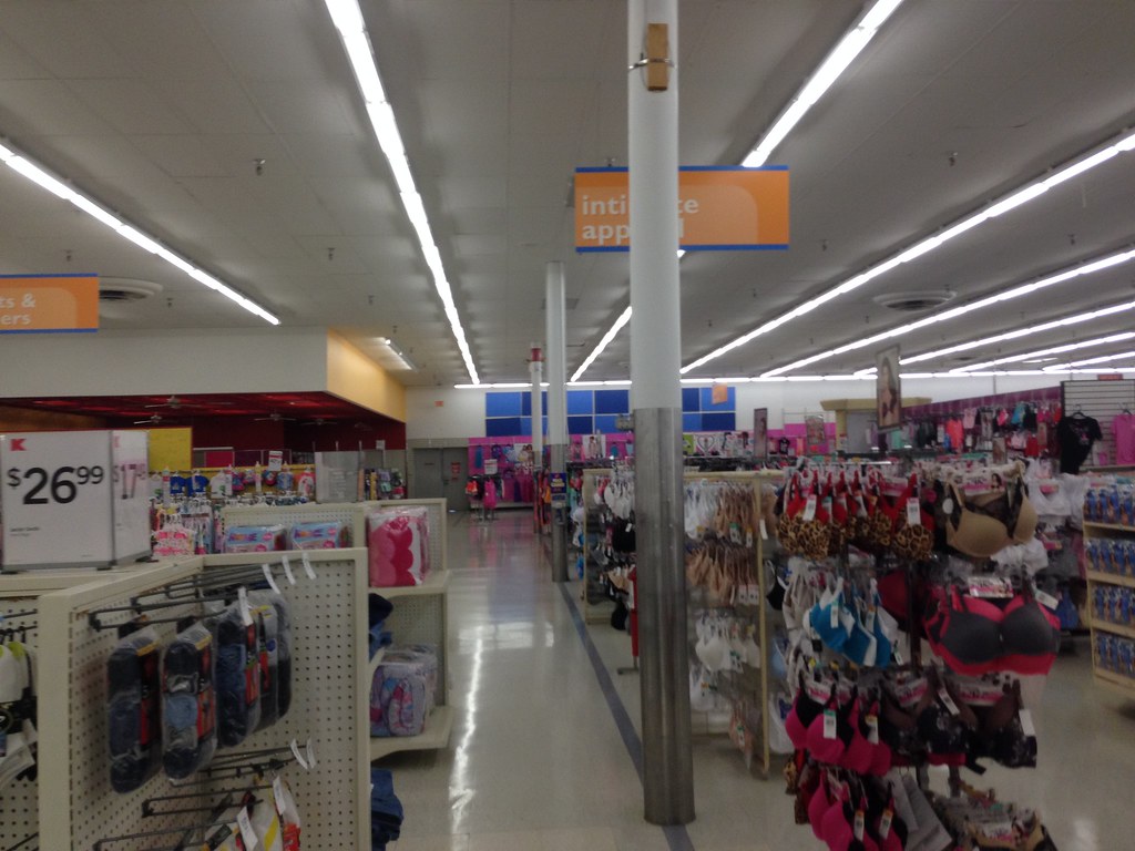 Kmart, Bay City Quick runthrough of an aging Kmart in Bay … Flickr