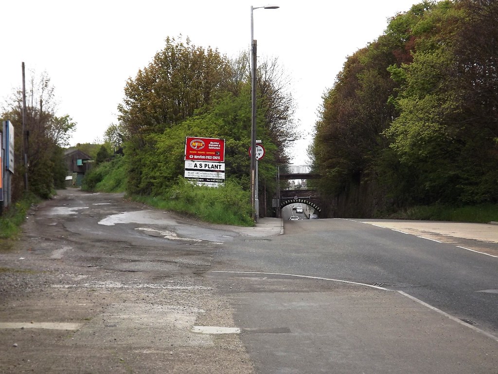 023 Old and New bridge looking NW on Sheepbridge Lane Flickr