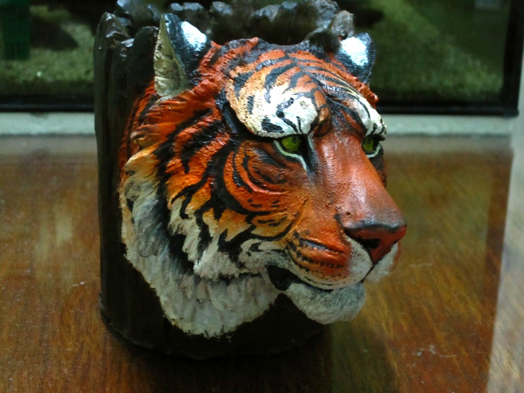Tiger Polyresin container Alvin Flickr