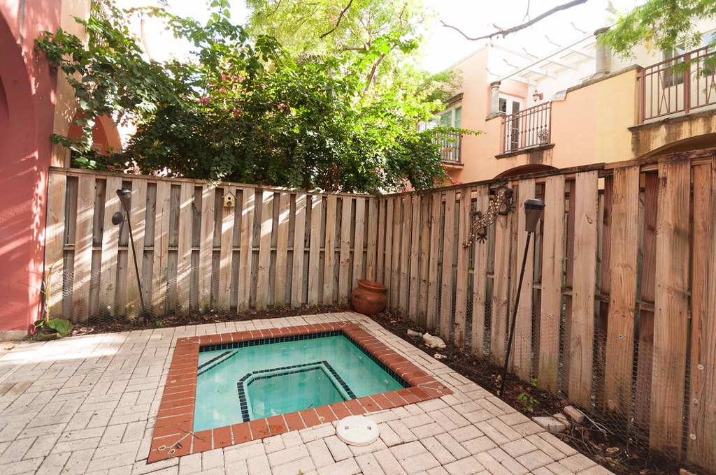 Aventura Bay Townhomes Aventura Ines HegedusGarcia Flickr