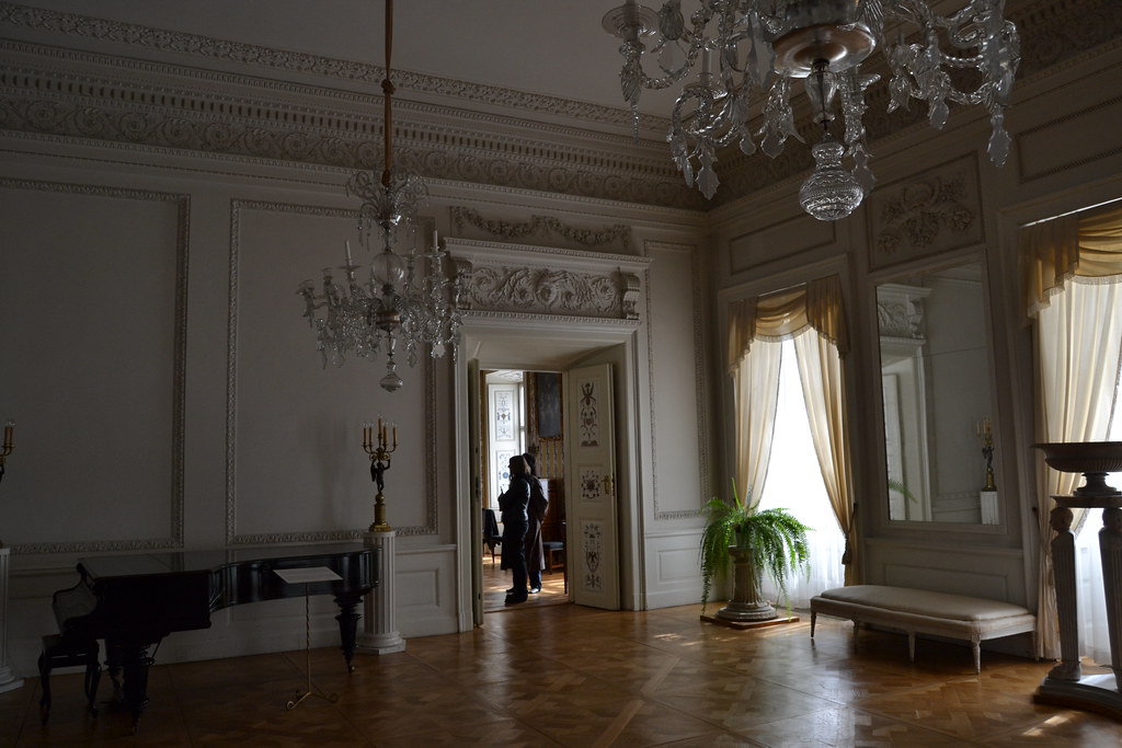 White Room Ethan Gruber Flickr