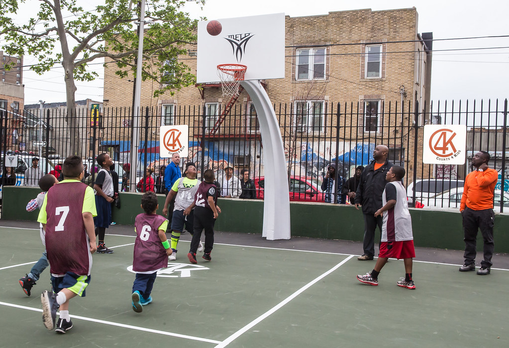 Carmelo Anthony Foundation Basketball Court Dedication at … Flickr