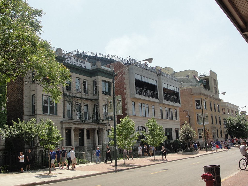 Wrigley rooftops on Sheffield Across Sheffield from the ba… Flickr