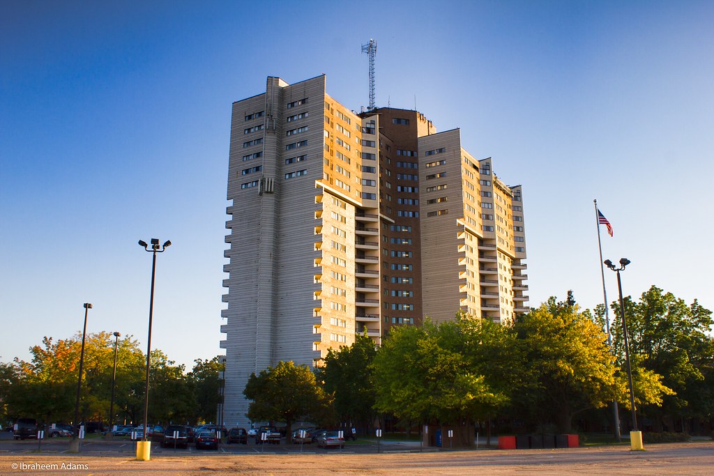 Skyrise Luxury Apartments Skyrise Luxury Apartments in dow… Flickr