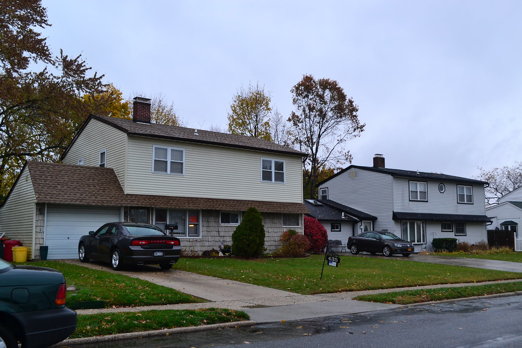 Levittown Homes, Long Island, NY Todd Jacobson Flickr