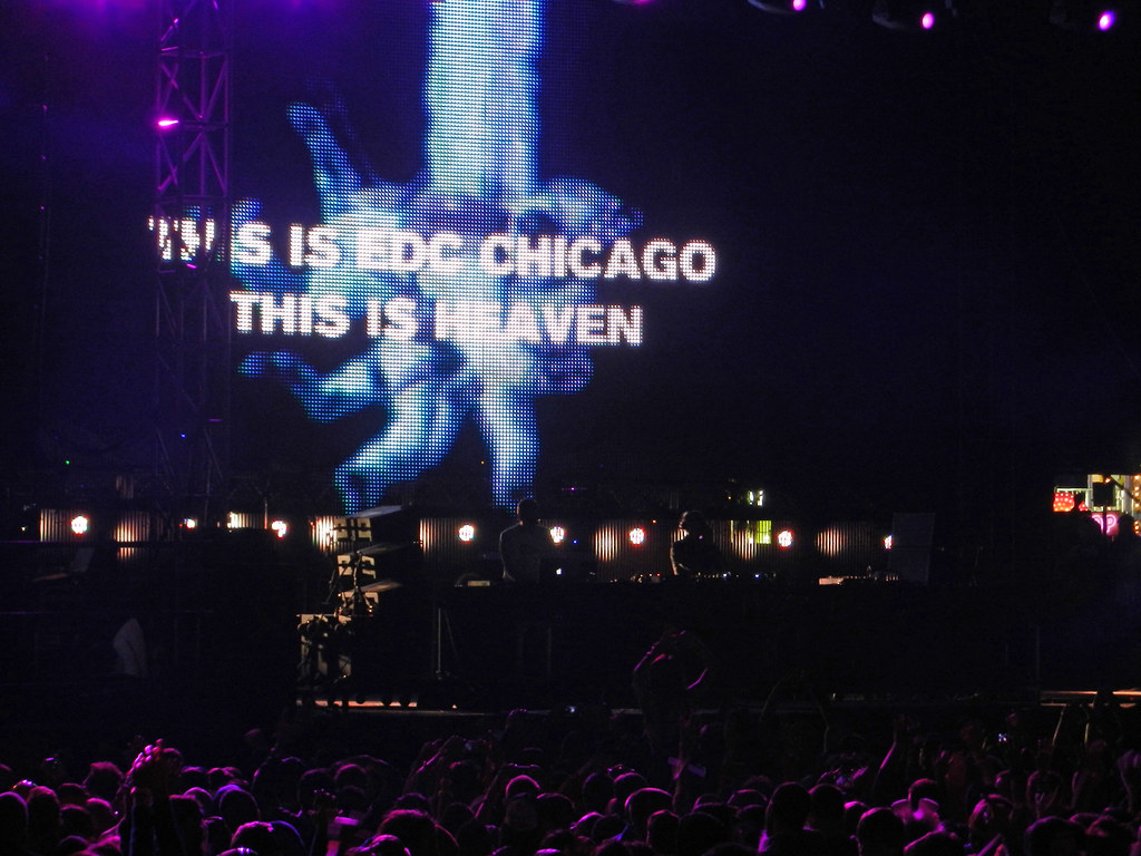 EDC Chicago 5/24/2013 Above and Beyond swimfinfan Flickr