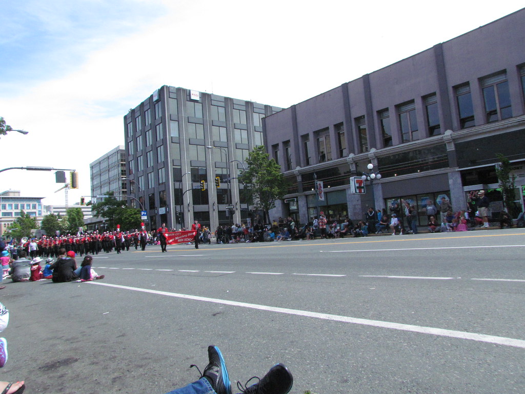IMG_7720 Victoria Day Parade May 20, 2013 in progress Andy Nystrom