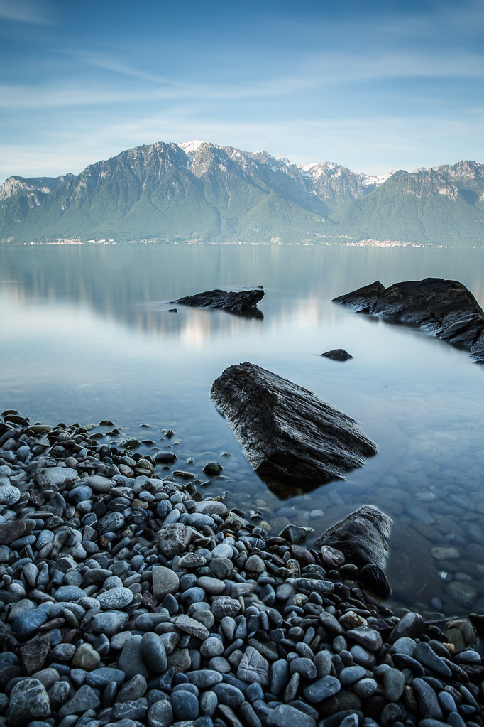 La Tour de Peilz, Montreux, Suisse.jpg Claude Ponchant Flickr