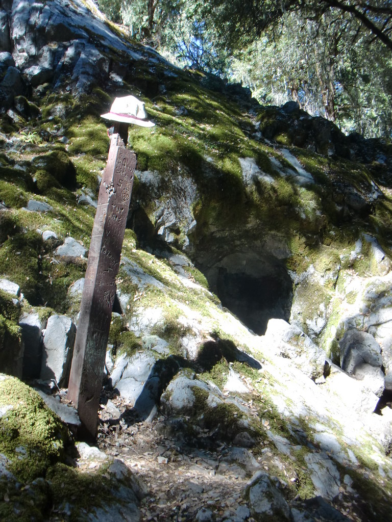 Hall City Cave 1 mountainsurfer530 Flickr