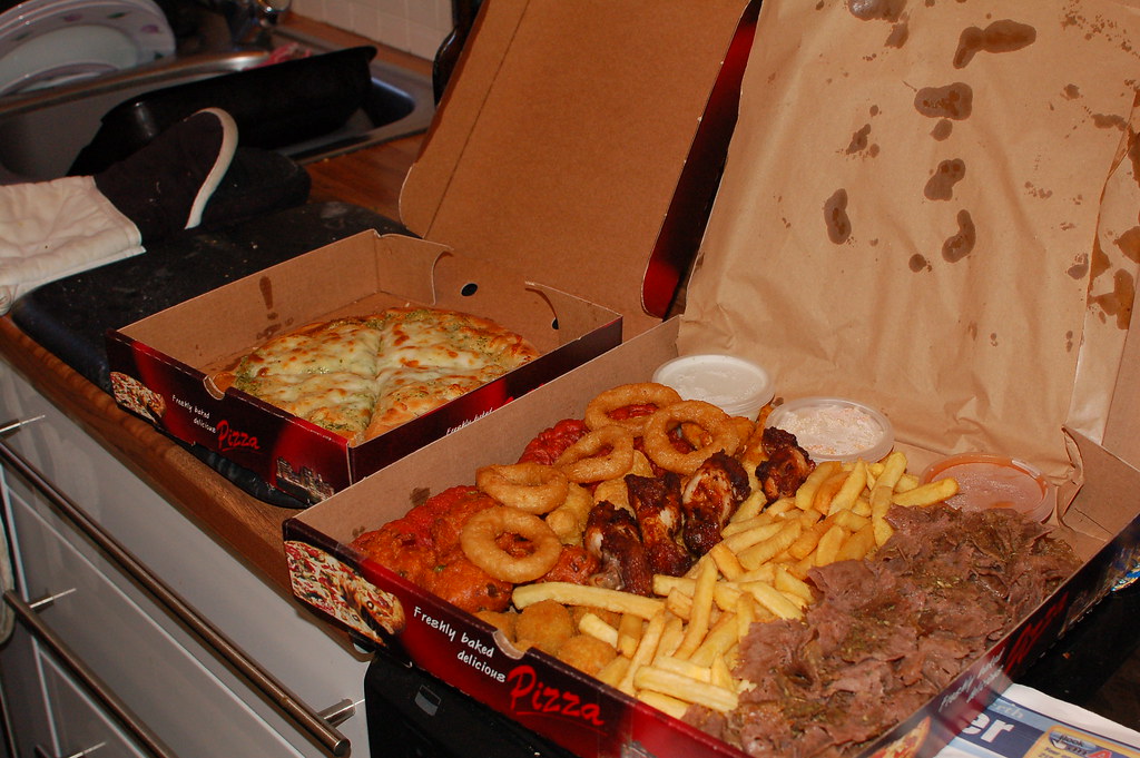 A Scottish Munchy Box A hearty meal garlic bread pizza, p… Flickr